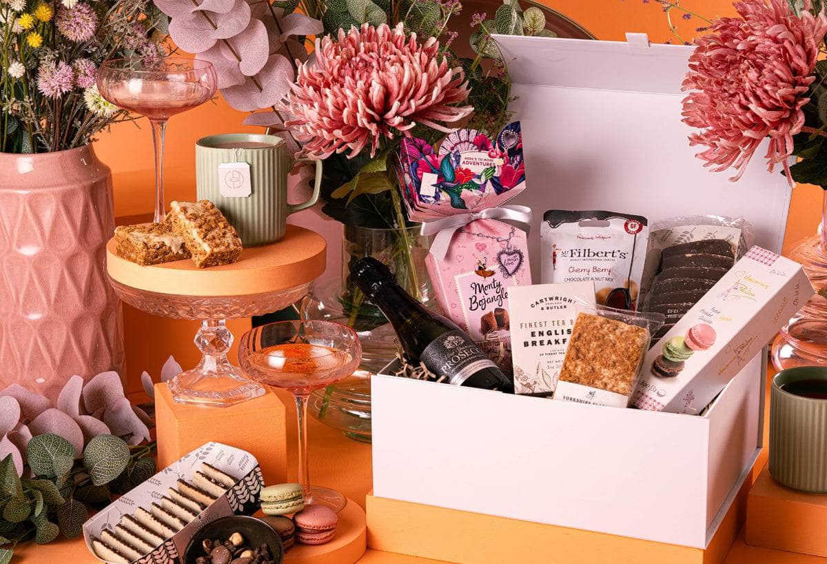 Peach Hampers Corporate Hampers A Love Like Ours Anniversary Hamper