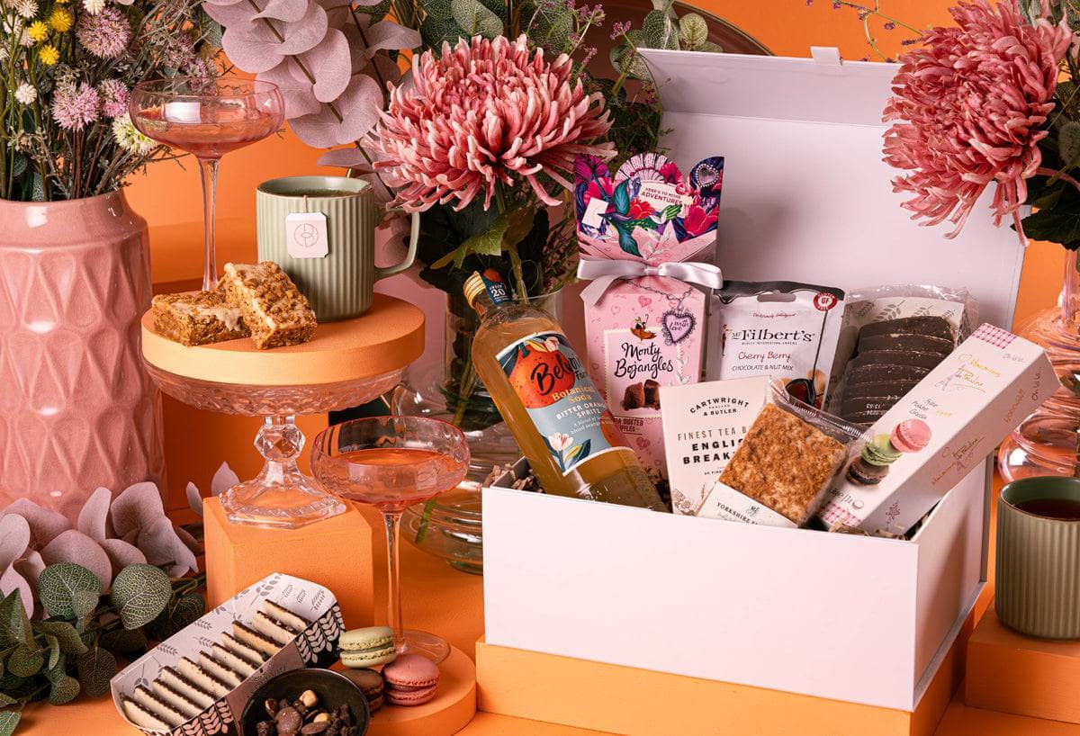Peach Hampers Corporate Hampers A Love Like Ours Anniversary Hamper